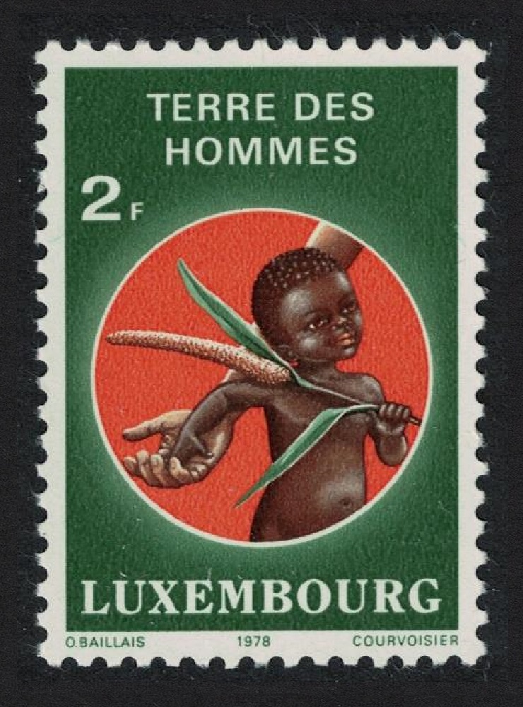 Luxembourg Child with Ear of Millet Medicine 1978 MNH SG#1009 MI#972