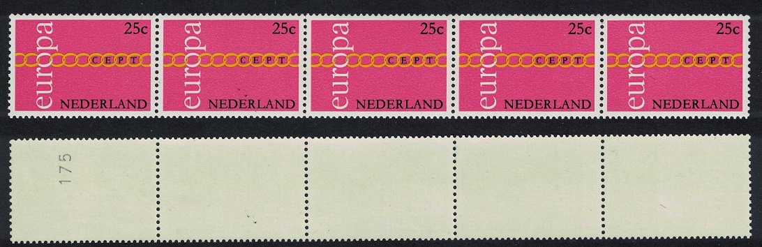 Netherlands Chain of Os Europa 25c Strip of Roll stamps 1971 MNH SG#1131 MI#943