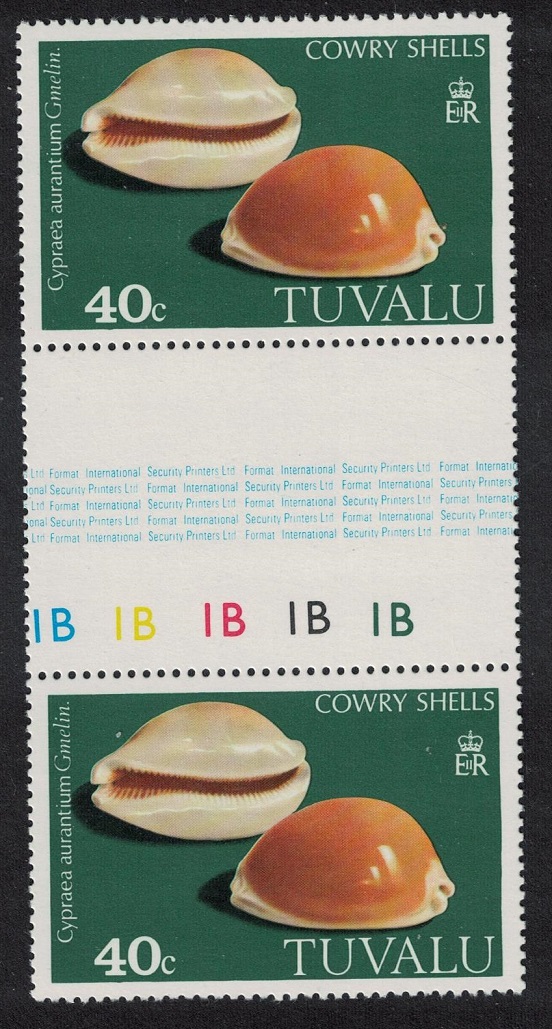 Tuvalu Golden cowrie Shell &#39;Cypraea aurantium&#39; 40c Gutter Pair 1980 MNH SG#142